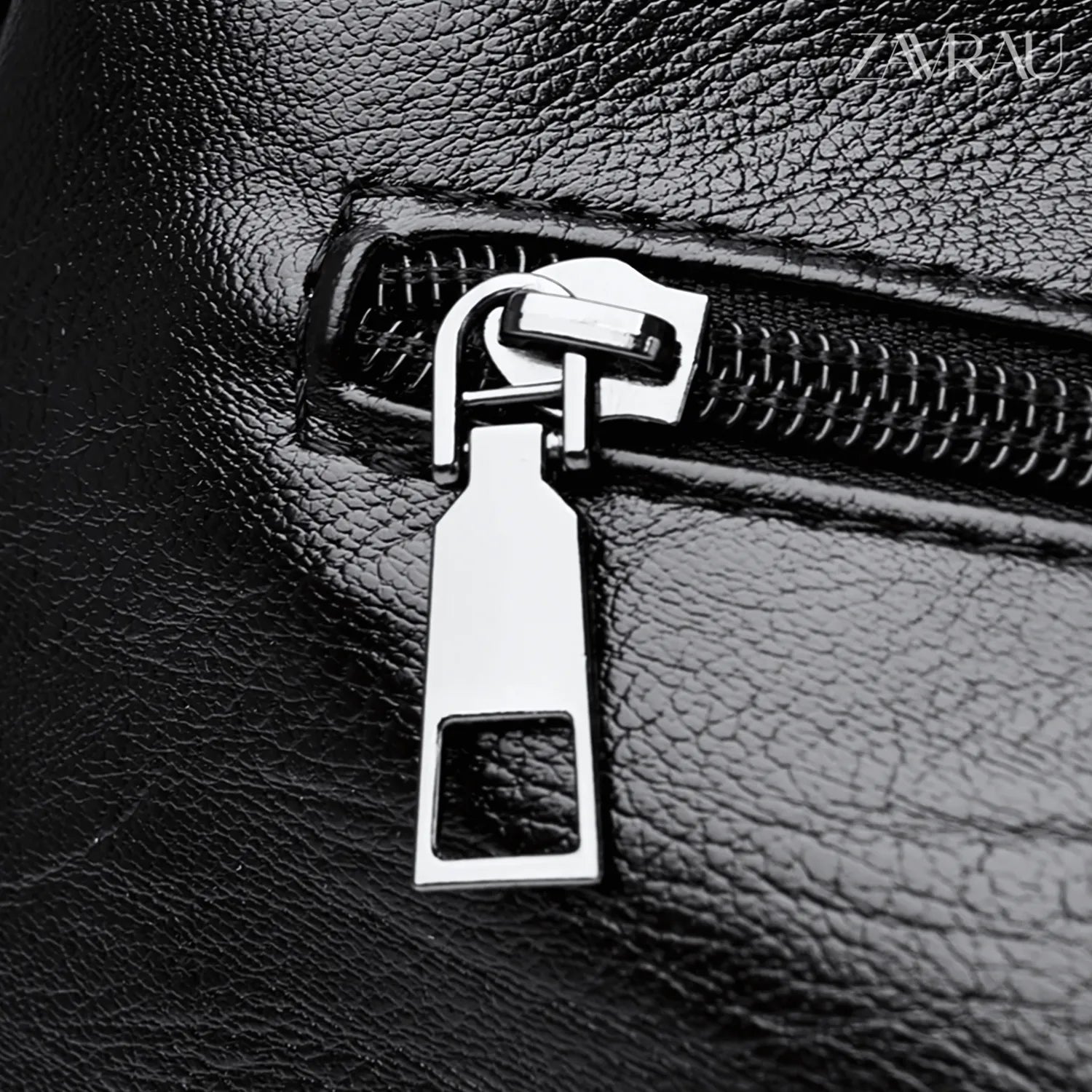Bolsa de Couro Feminina - Vittoria