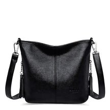 Bolsa Transversal Feminina em Couro - Paris